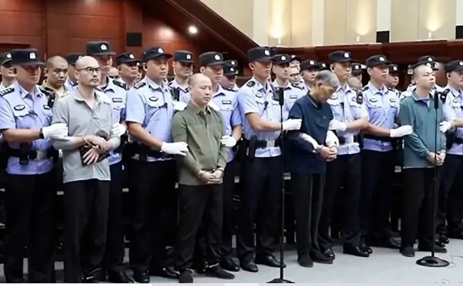 China Eksekusi 16 Anggota Sindikat Kejahatan Warga China dan Myanmar